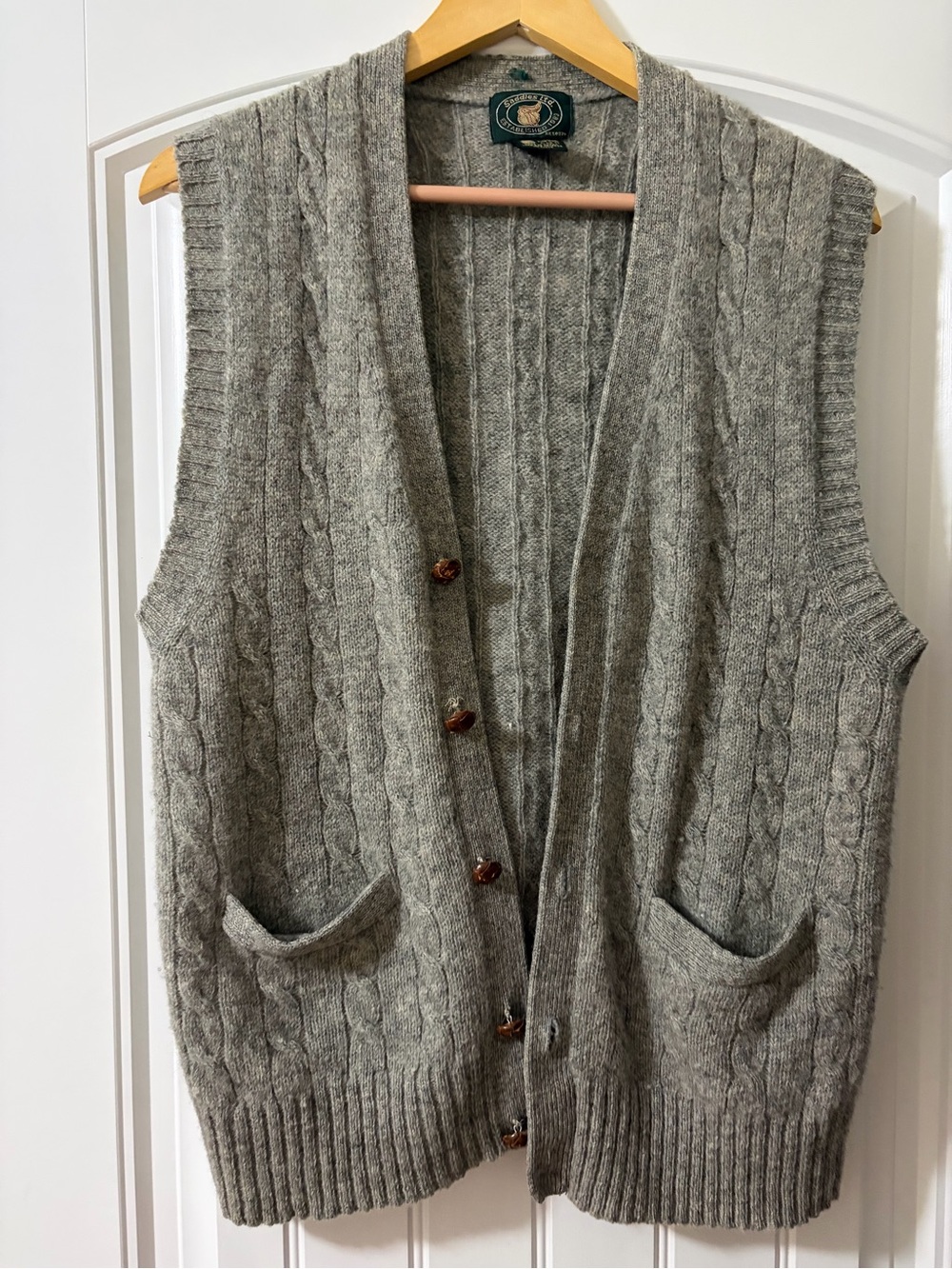 Vintage Shetland Wool Cable-Knit Button Vest
